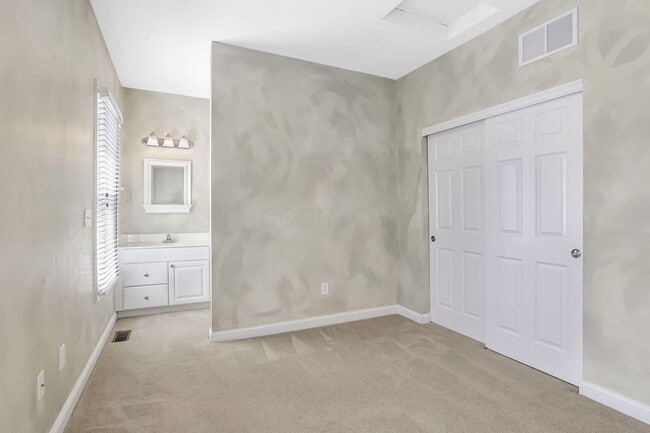 Building Photo - 319 W 2nd Ave