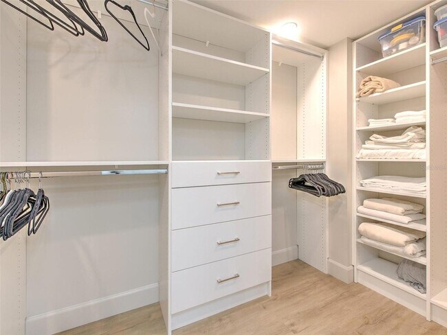 Building Photo - 739 Bayport Way