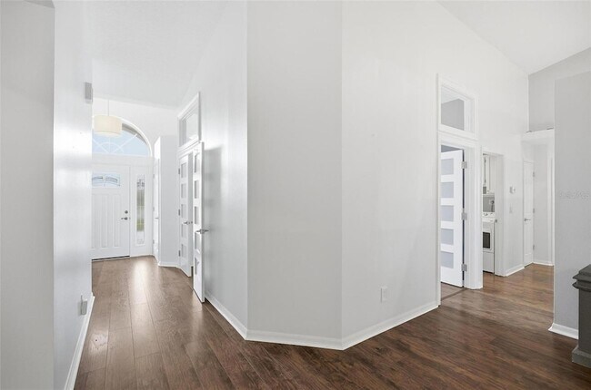 Building Photo - 1 Walton Pl