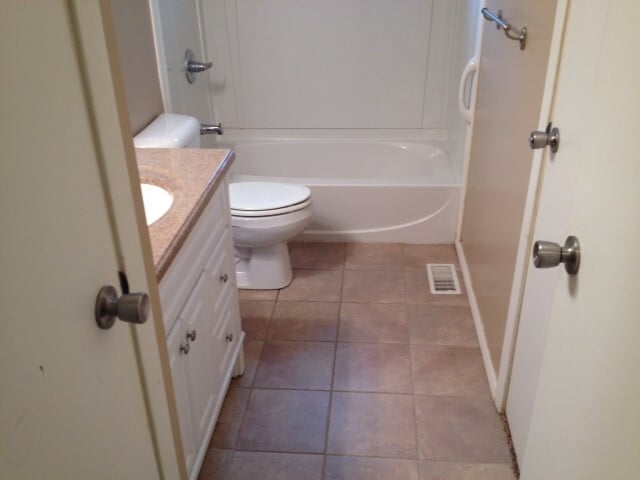 Building Photo - 7058 Manderlay Dr