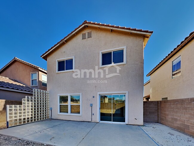 Building Photo - 6317 Climbing Vine Ave