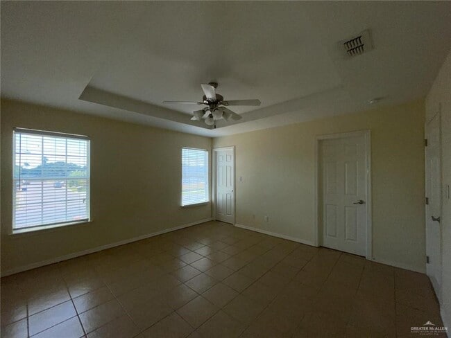 Building Photo - 20 Phoenix St