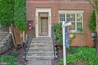 Building Photo - 23404 Rainbow Arch Dr
