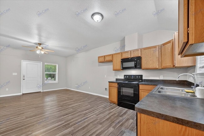 Building Photo - 2312 Gilmer St