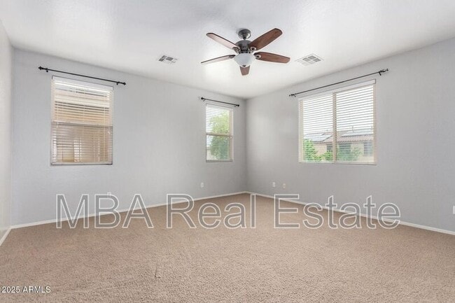 Building Photo - 42511 W Cheyenne Dr
