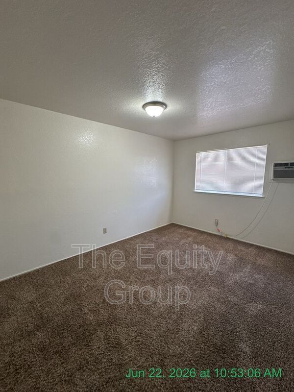 Building Photo - 1226 S Santa Fe St