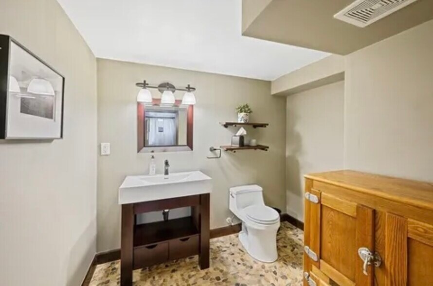 basement bath - 3810 Huntington Ave