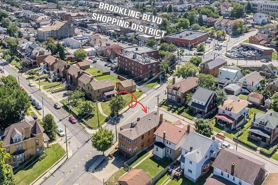 Building Photo - 433 Winterhill St