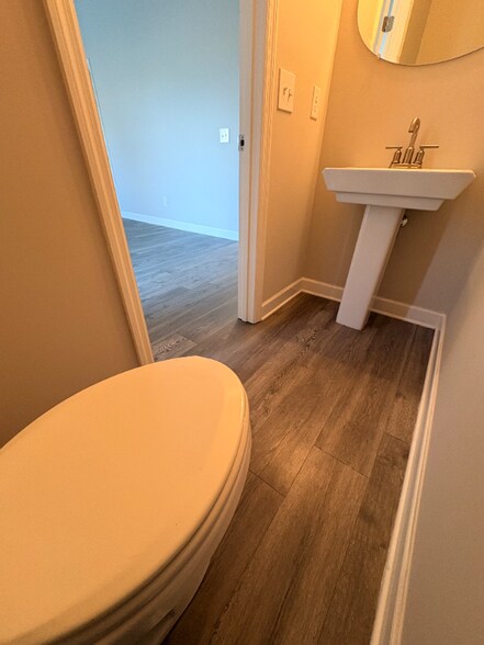 Building Photo - 4060 Opal Dr