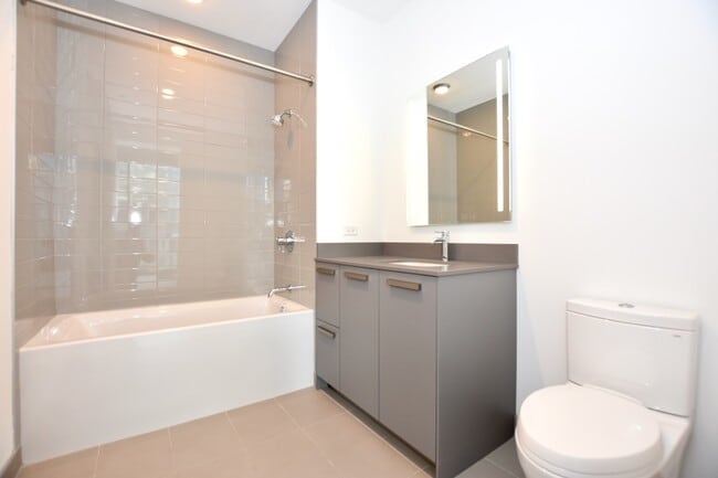 Building Photo - 60 E Randolph St