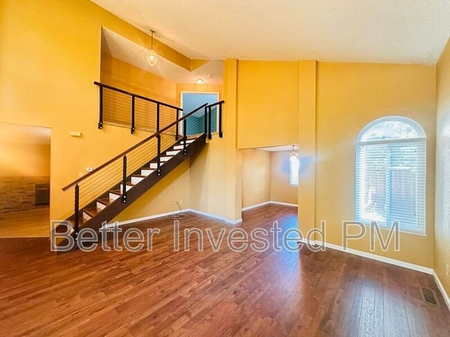 Building Photo - 674 Claudius Way