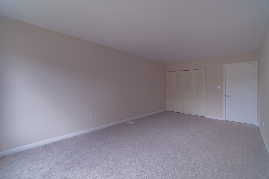 Building Photo - 9416 Penshurst Ct