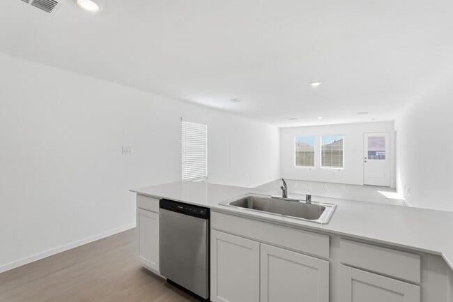 Building Photo - 1000 Calley Pear Trl