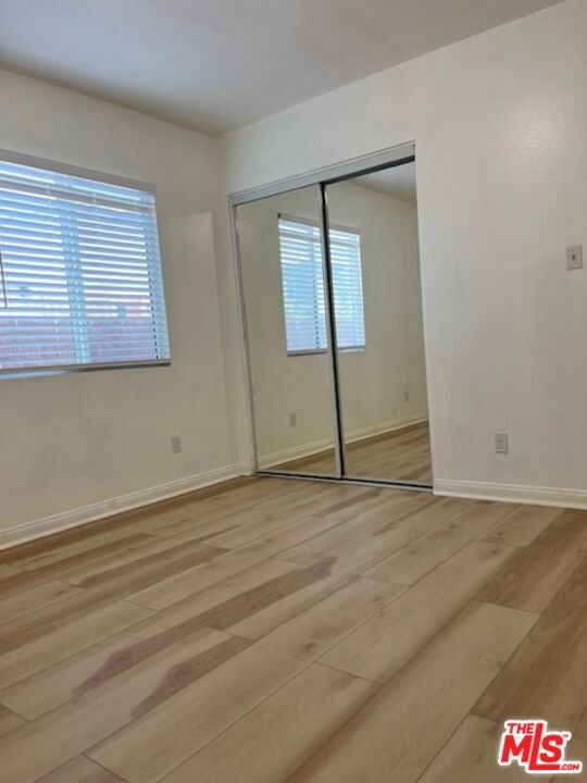 Building Photo - 5851 7th Ave