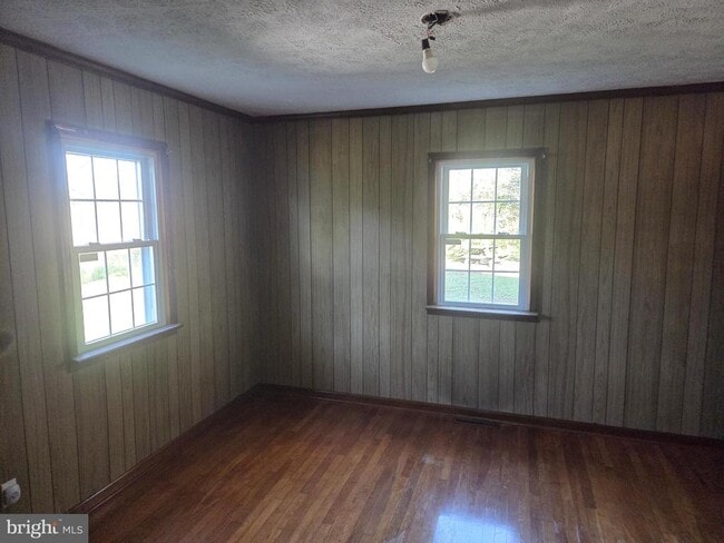 Building Photo - 13841 Kellys Ford Rd