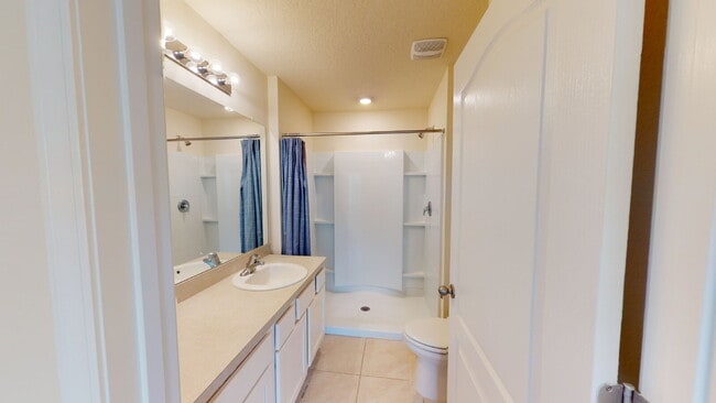 Building Photo - "Charming 3-Bedroom Townhouse Retreat on Oak Mill Road – Spacious 1308 Sq Ft with 2 Full Baths in...
