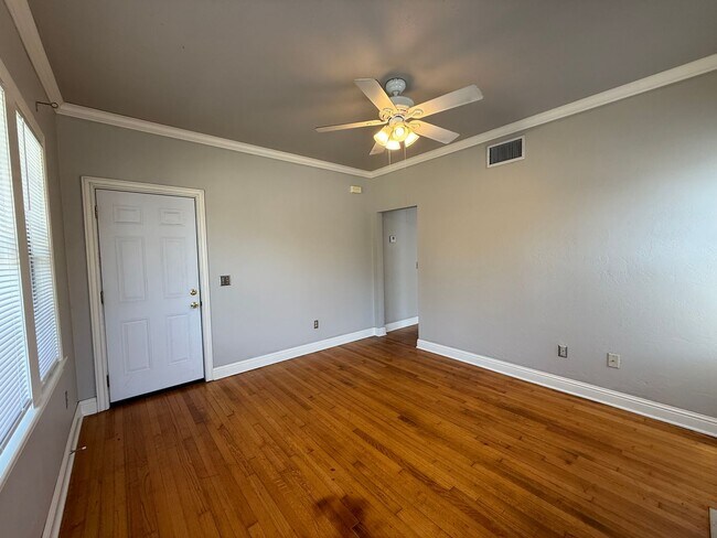 Building Photo - NW 22nd St - Quadplex