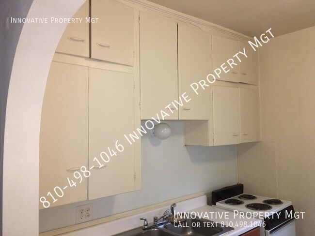 Building Photo - 702 Thomson-#5