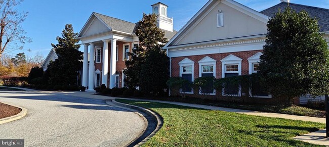 Building Photo - 10425 Starlight Pl