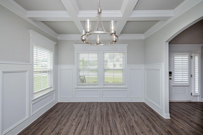 Building Photo - Like New Home in Evans