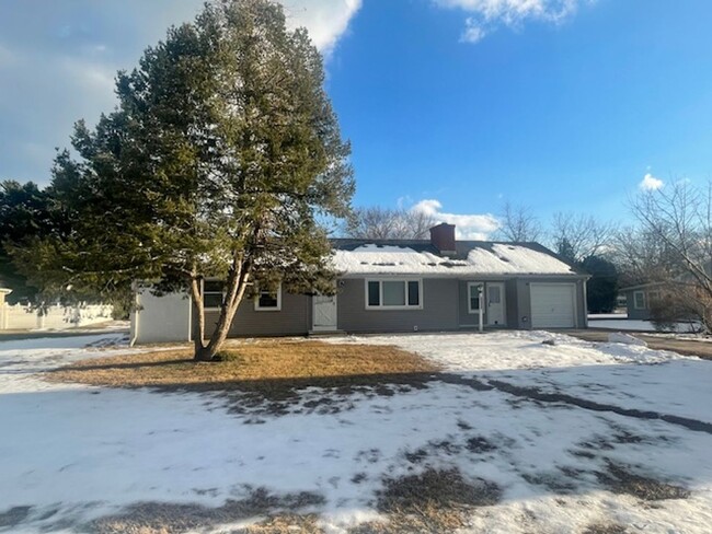 Primary Photo - Sandy Brae Single Family Home