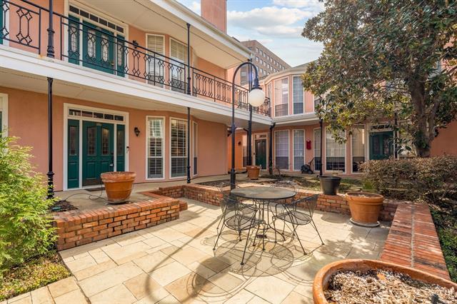 Building Photo - 3208 Cole Ave