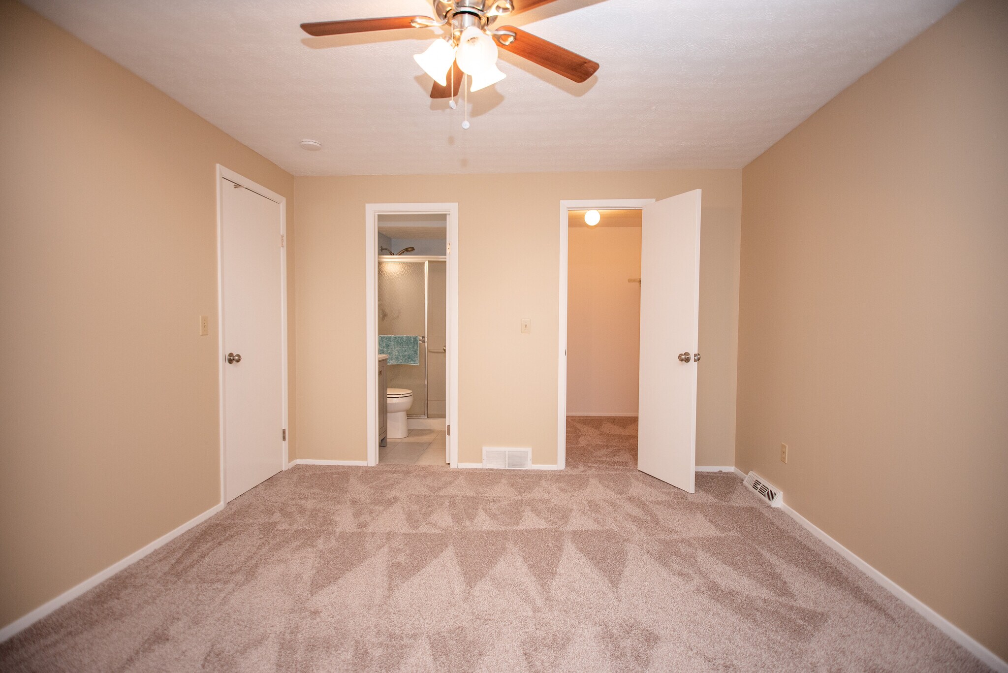 Building Photo - 837 Tollis Pkwy