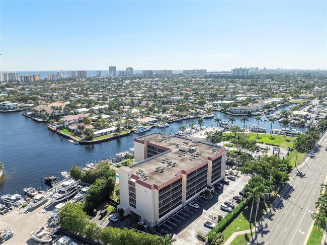 Building Photo - 740 S Federal Hwy