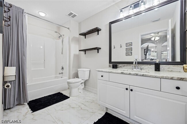 Building Photo - 421 Broadmoor St