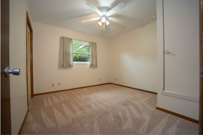 Building Photo - 3BR/2BA Mobile Home with 2 Acres in Weirsdale