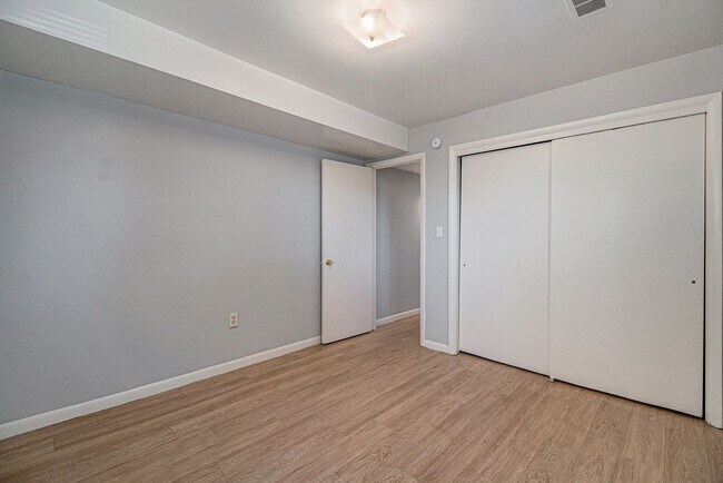 Building Photo - Spacious 2-Bedroom Garden-Level Apartment with Garage & In-Unit Laundry