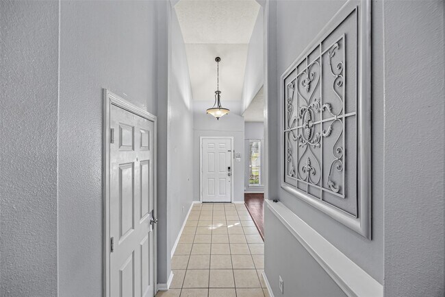 Building Photo - 1479 Allison St