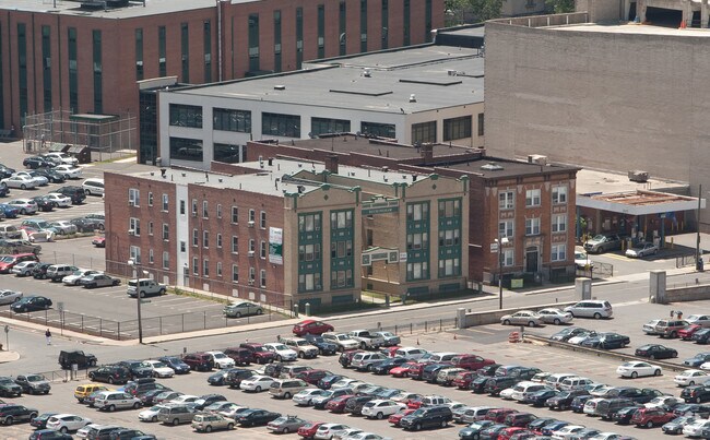 Building Photo - 277 Buckingham St