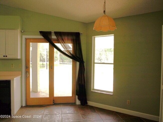 Building Photo - 1170 Briar Run Cir