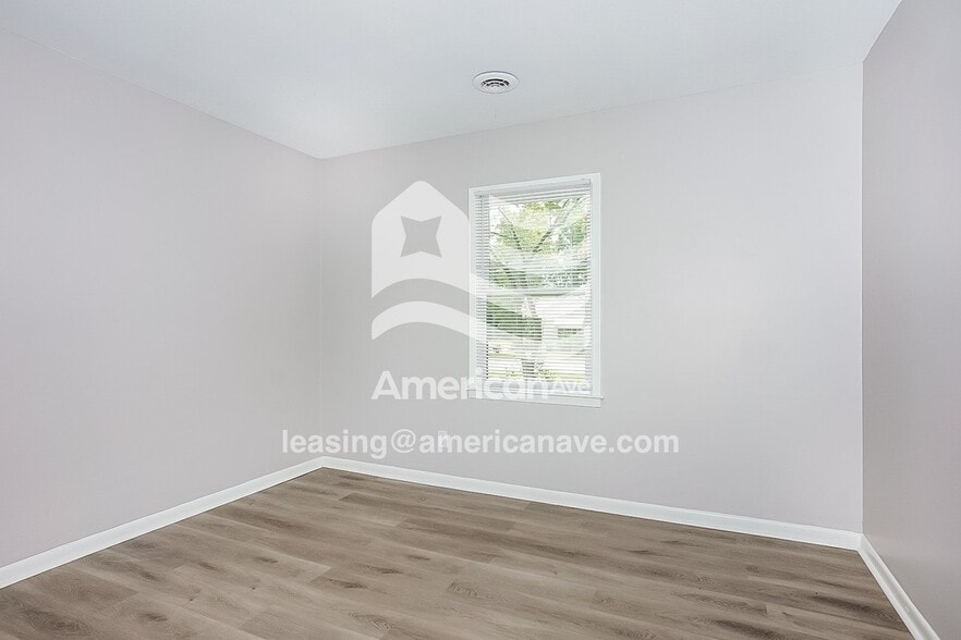 Building Photo - 2152 Bayvale Rd