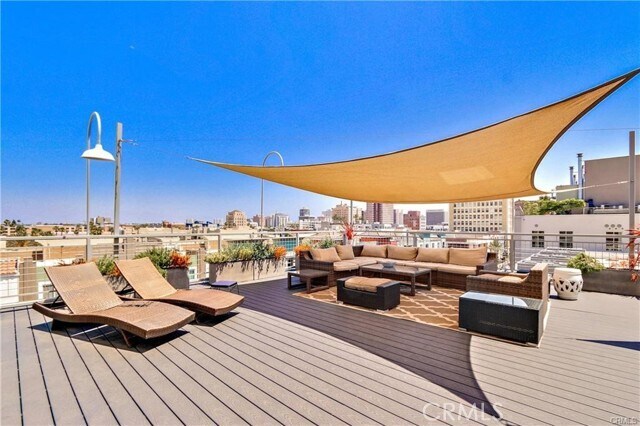 Building Photo - 100 W 5th St