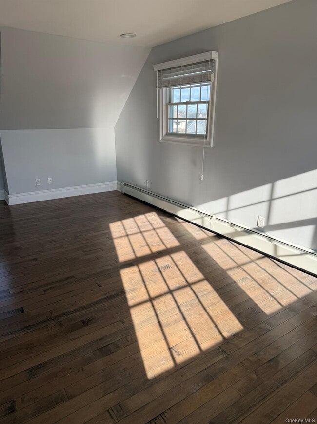 Building Photo - 16 Cape Rd