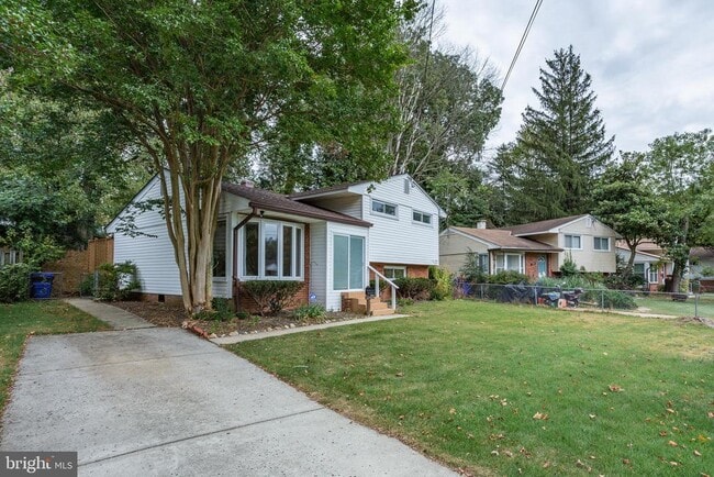 Building Photo - 12909 Grenoble Dr