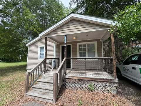 Building Photo - 928 Blount St