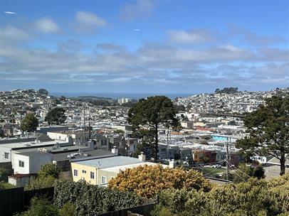 Building Photo - "Charming 3-Bed Oasis on Frankfort St: Spacious 2-Bath Retreat in Daly City!"