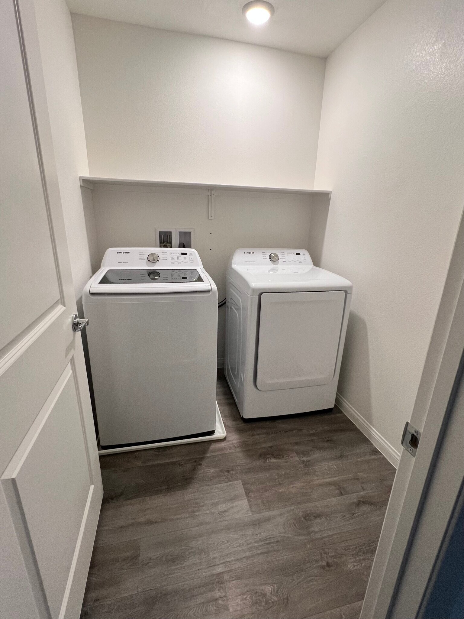 Building Photo - 12185 Scarlet Ember Rd