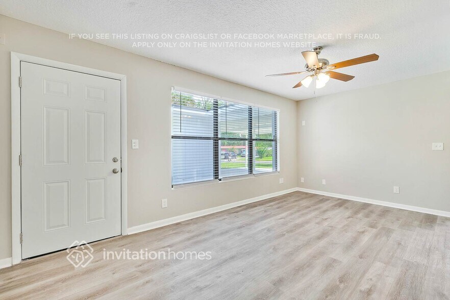 Building Photo - 4853 Clyde Dr