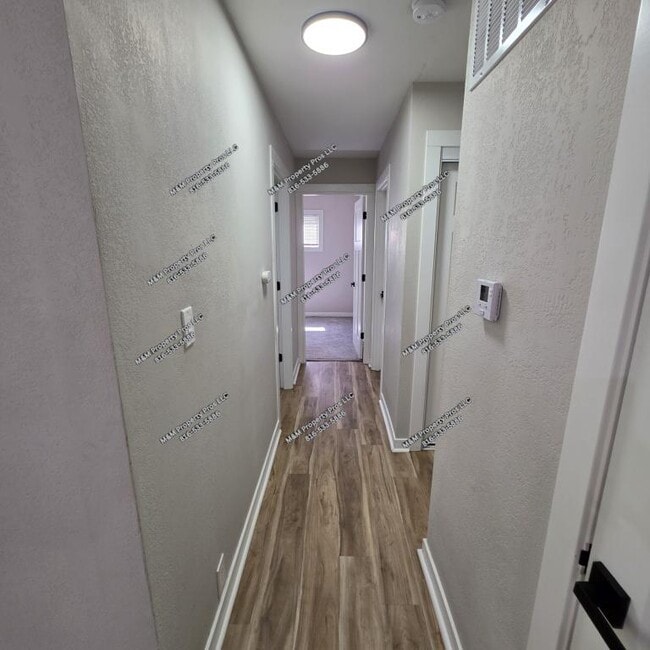 Building Photo - 7610 E 113th St