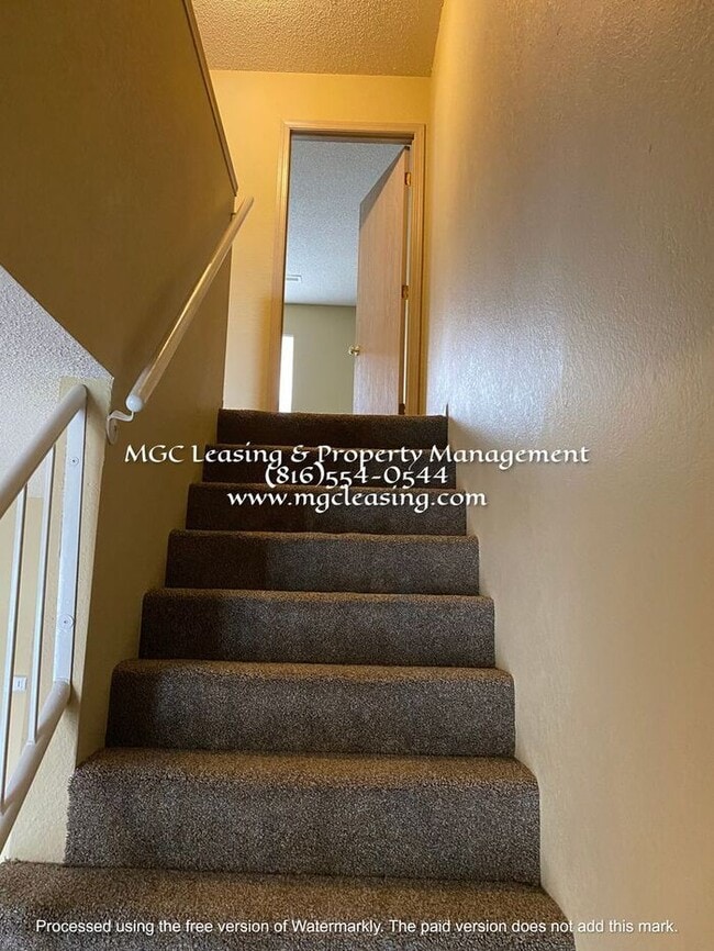 Building Photo - South Garden Townhomes