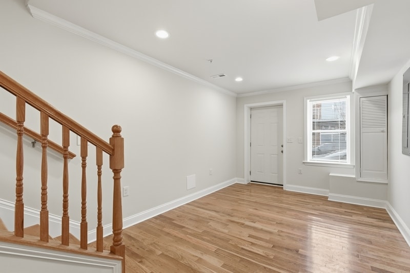 Building Photo - 2212 Cambridge St