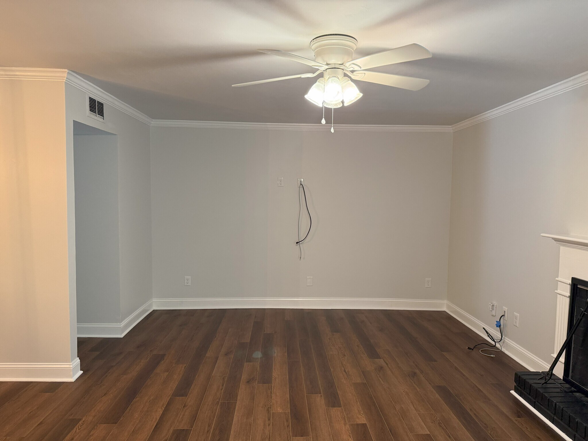 Building Photo - 1337 Springlawn Ct