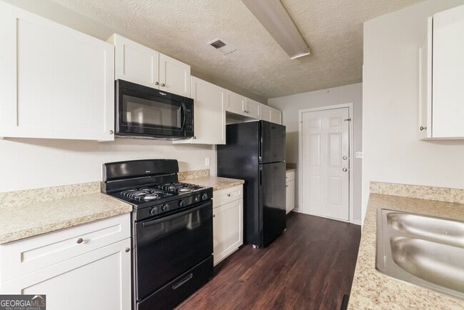 Building Photo - 1713 Graystone Dr