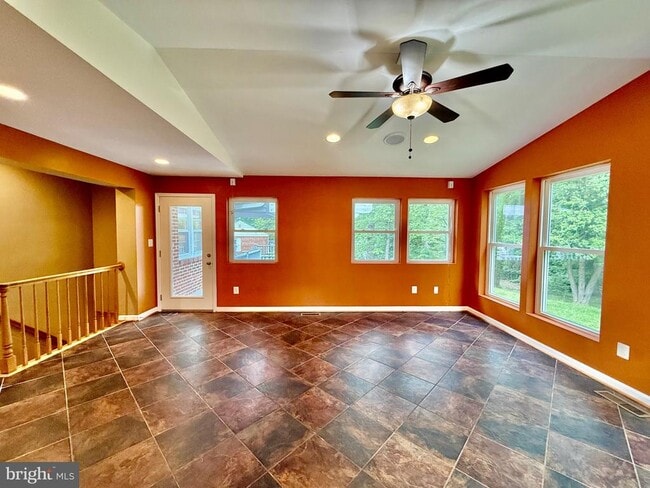 Building Photo - 6605 Keene Dr