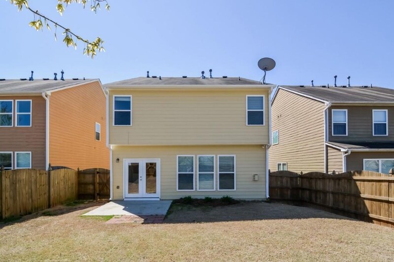 Building Photo - 5780 Weddington Dr