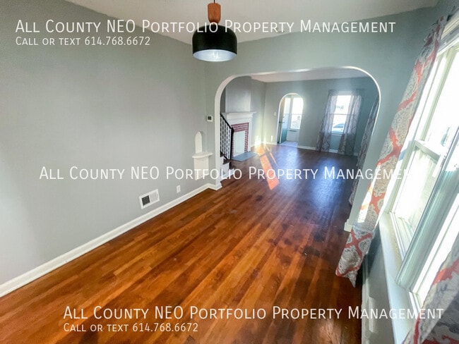 Building Photo - 35 N Brinker Ave